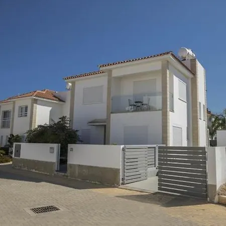 Sandy Feet House Holiday home Paralimni