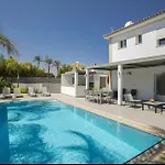 Sandy Feet House * 파라림니