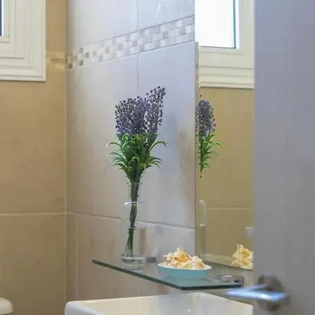Sandy Feet House Ferienhaus Paralimni