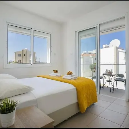 Sandy Feet House Ferienhaus Paralimni