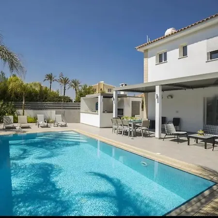 Sandy Feet House * Paralimni
